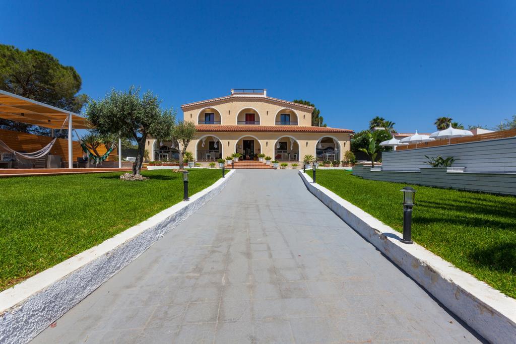 פונטנה ביאנקה Villa Sunset B&B/Apartments מראה חיצוני תמונה