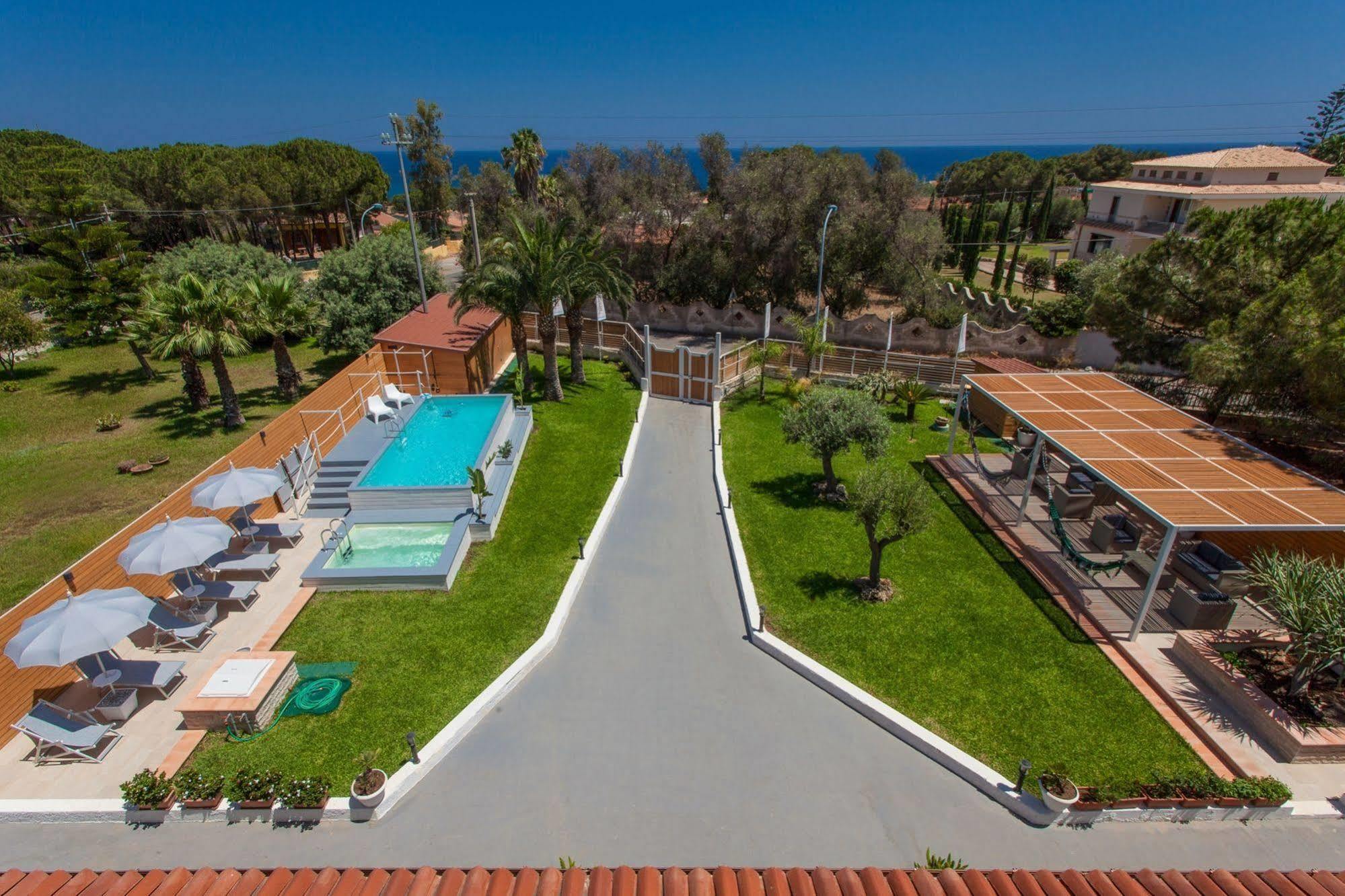 פונטנה ביאנקה Villa Sunset B&B/Apartments מראה חיצוני תמונה