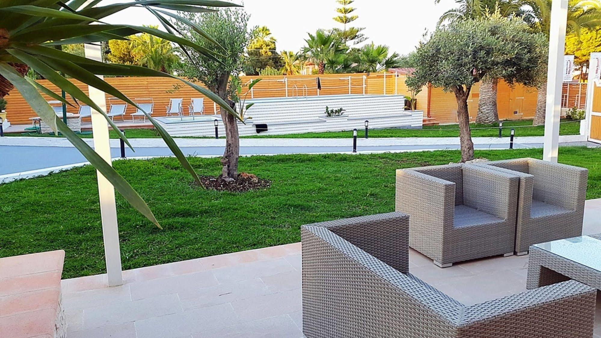 פונטנה ביאנקה Villa Sunset B&B/Apartments מראה חיצוני תמונה